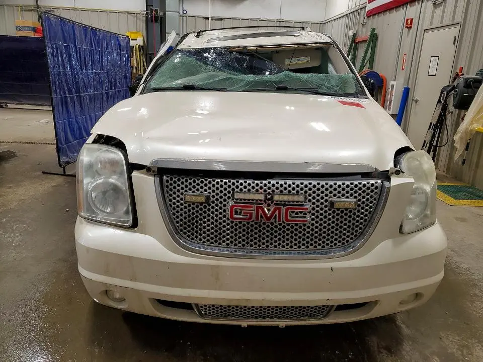 2010 GMC YUKON DENALI  