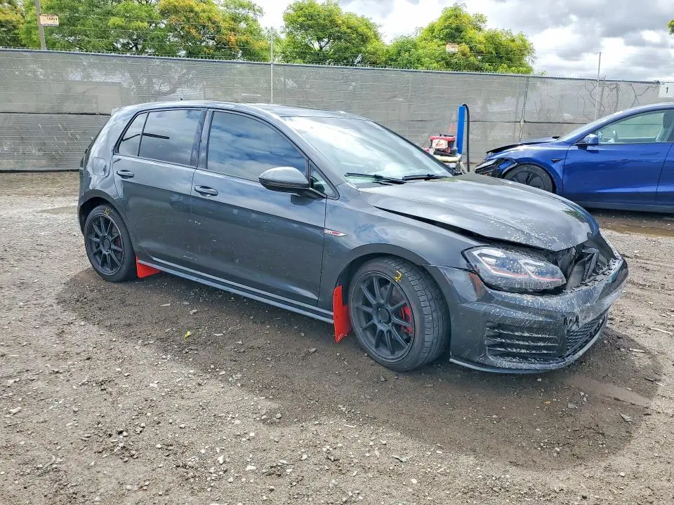 2015 VOLKSWAGEN GTI   