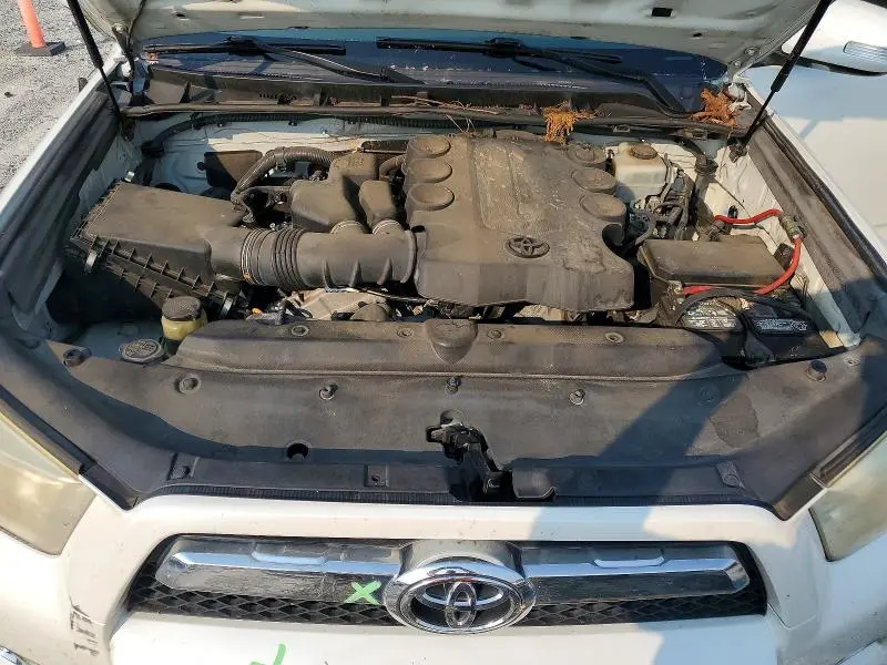 2012 TOYOTA 4RUNNER SR5  