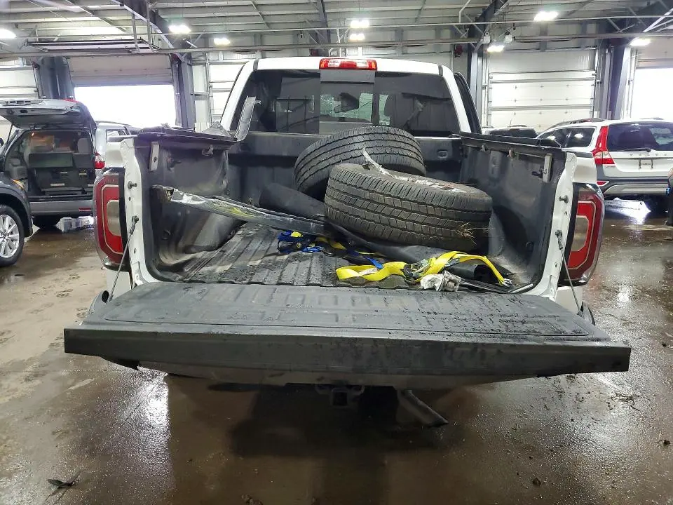 2018 GMC SIERRA K1500 SLT  