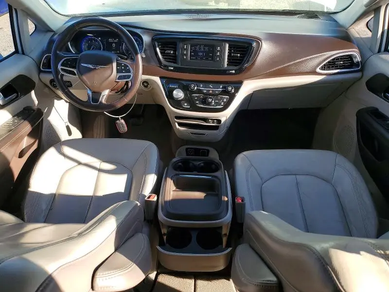 2017 CHRYSLER PACIFICA TOURING L  