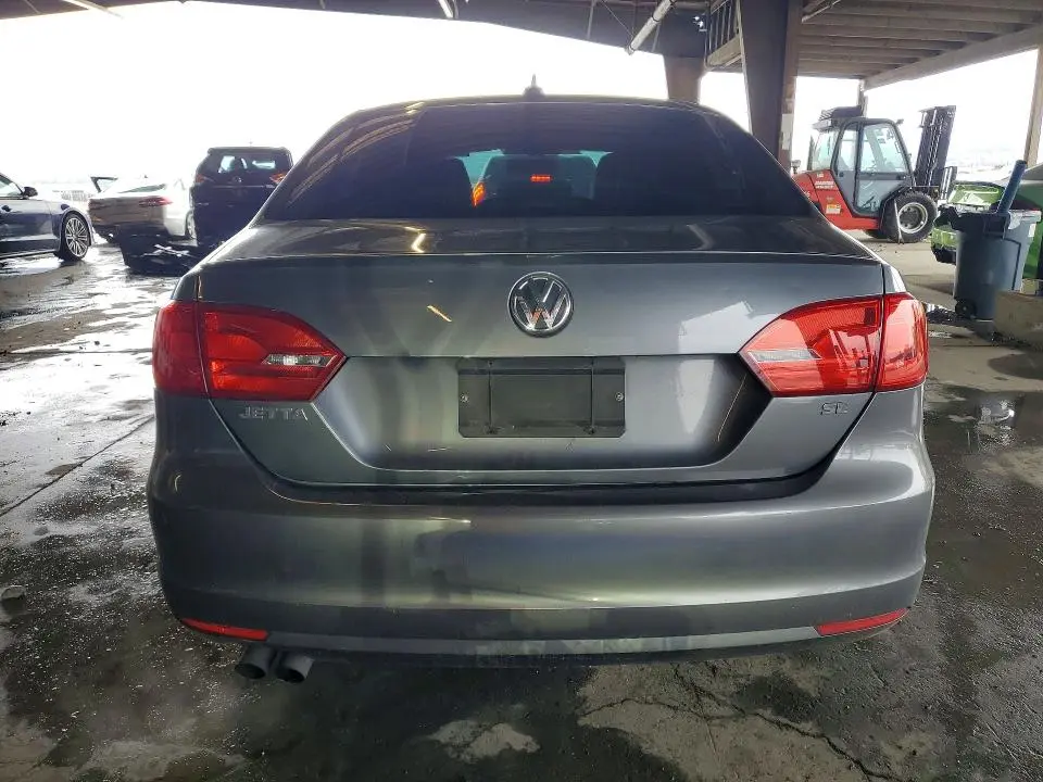 2014 VOLKSWAGEN JETTA SE  