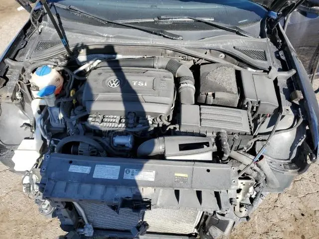 2017 VOLKSWAGEN PASSAT SE  