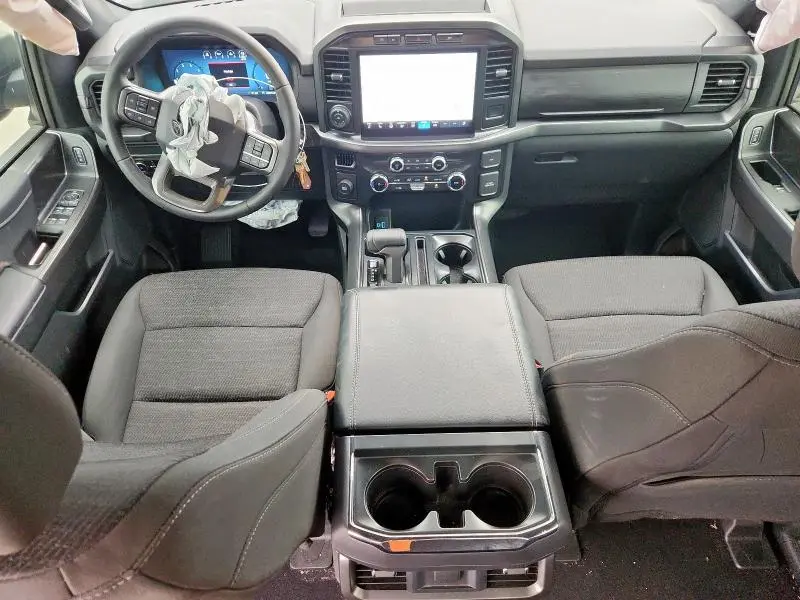 2024 FORD F150 XLT  