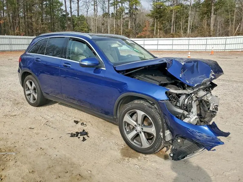 2017 MERCEDES-BENZ GLC 300  