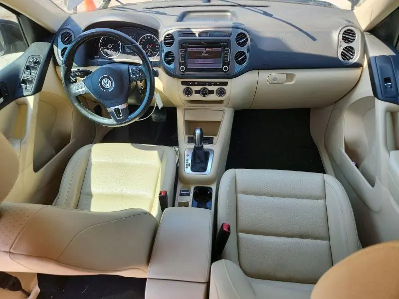2013 VOLKSWAGEN TIGUAN S  