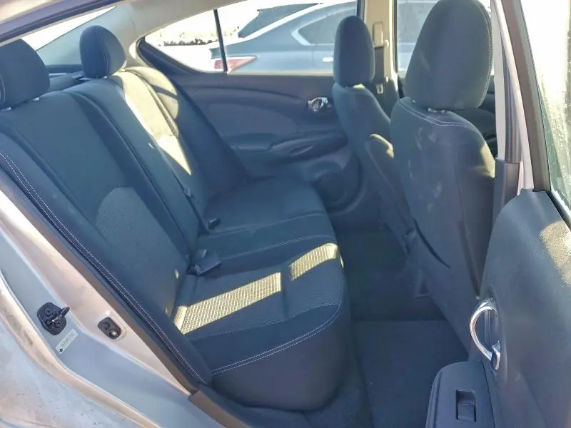 2014 NISSAN VERSA S  