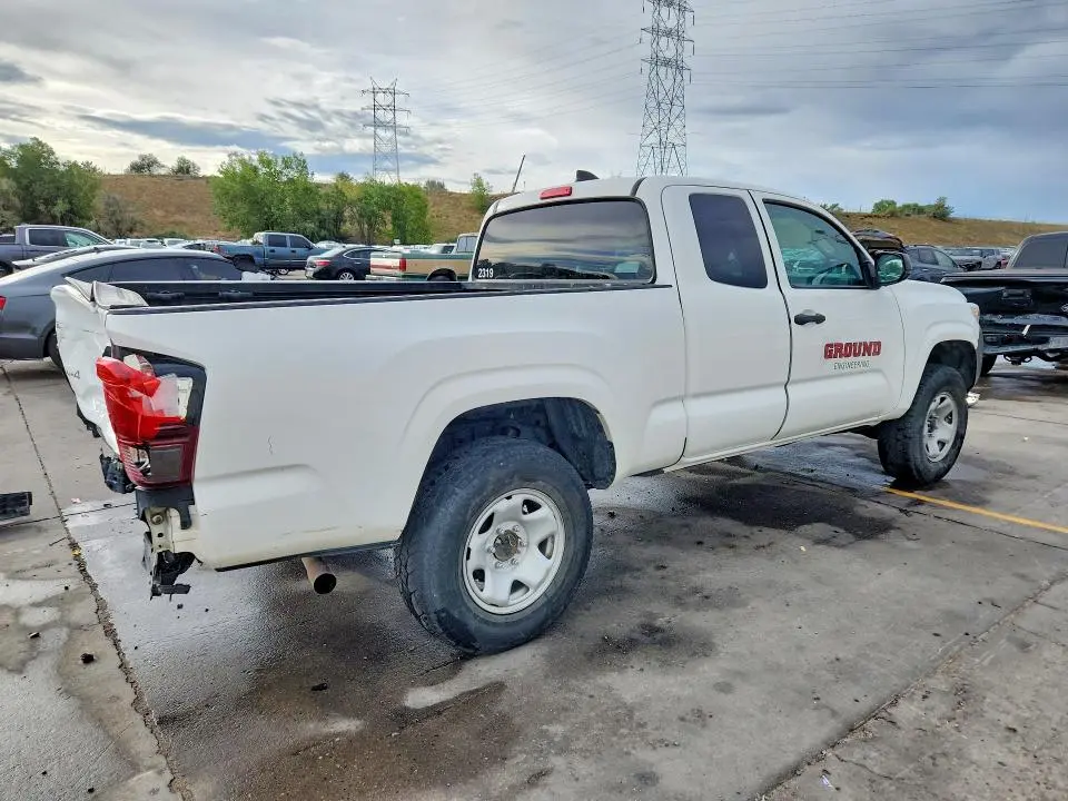 2023 TOYOTA TACOMA SR  