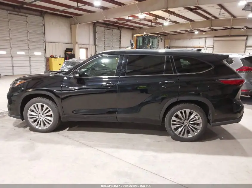 2021 TOYOTA HIGHLANDER HYBRID PLATINUM