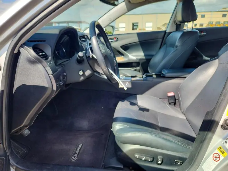 2011 LEXUS IS 350  