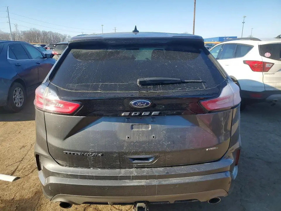 2022 FORD EDGE TITANIUM  