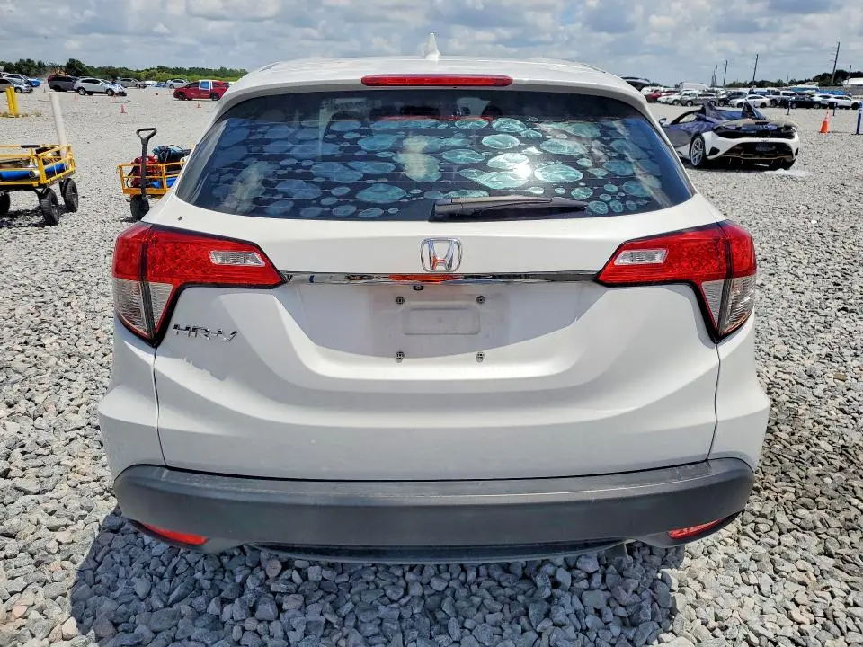 2021 HONDA HR-V LX  