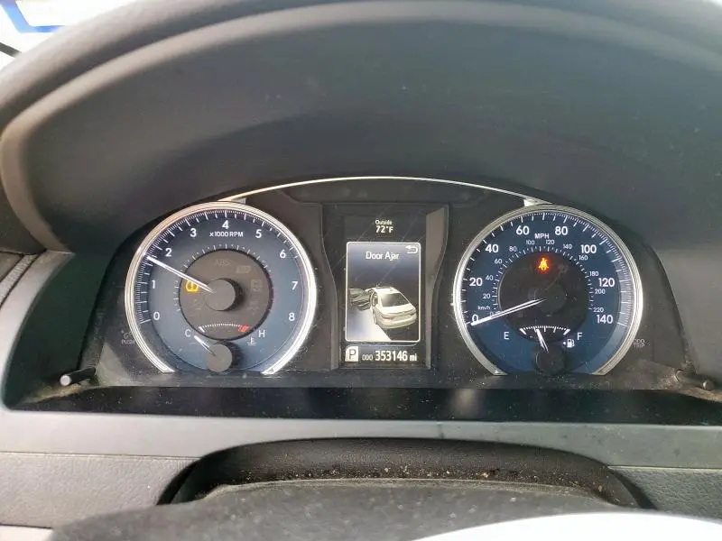 2017 TOYOTA CAMRY LE