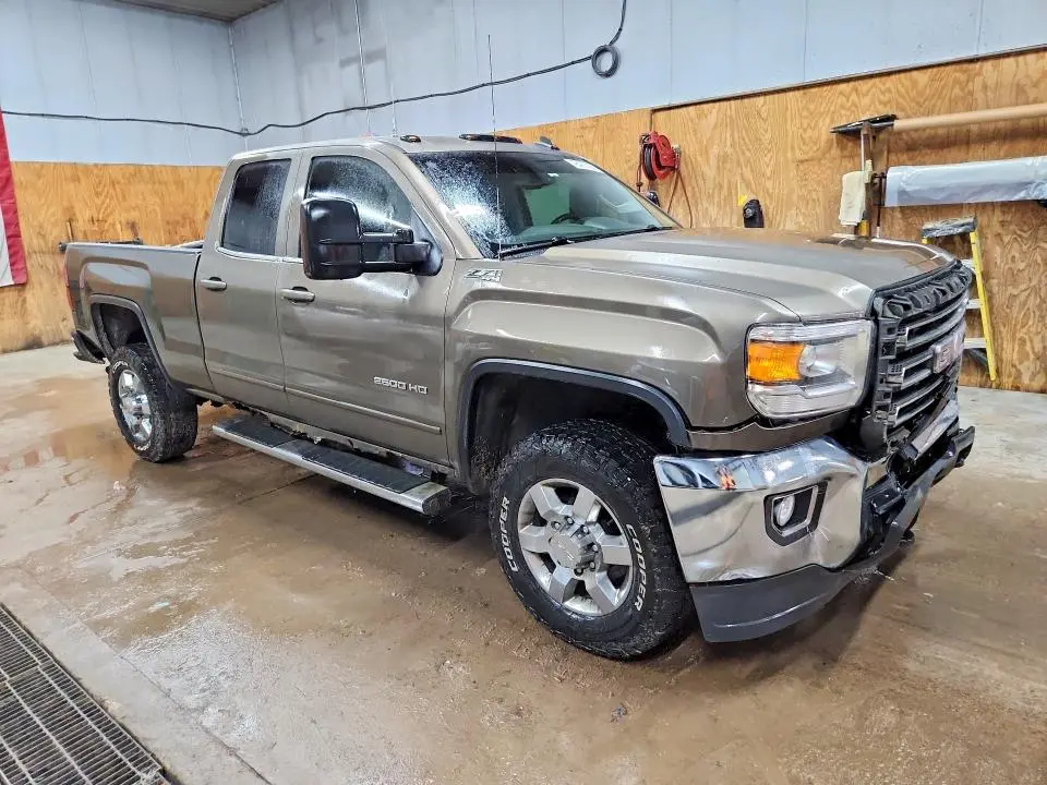 2015 GMC SIERRA K2500 SLE  