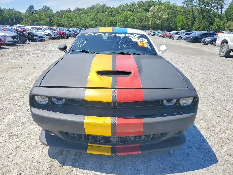 2015 DODGE CHALLENGER SXT  