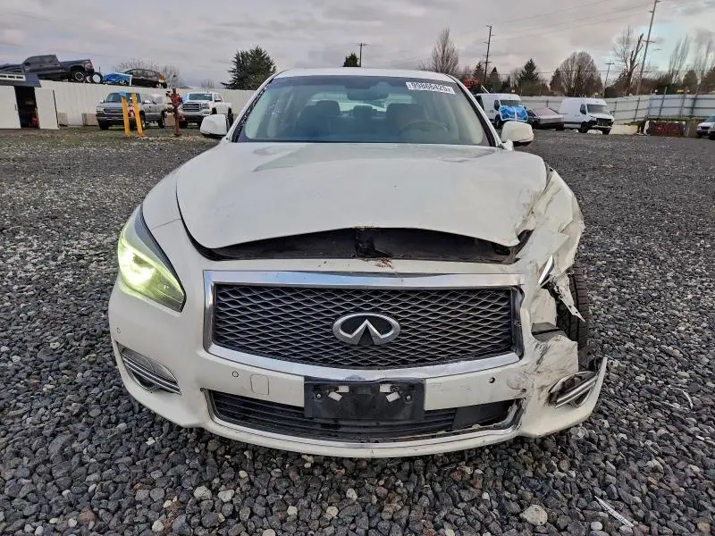 2015 INFINITI Q70L 3.7  