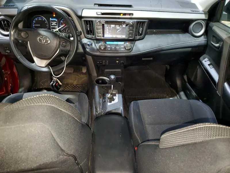 2018 TOYOTA RAV4 XLE  