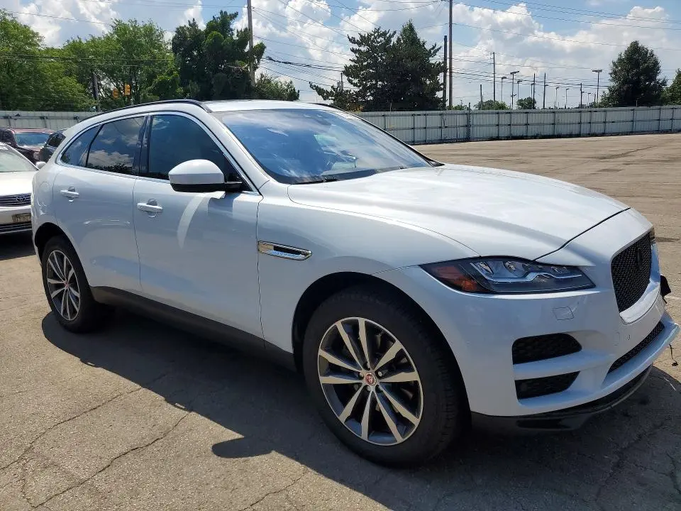 2017 JAGUAR F-PACE PRESTIGE  