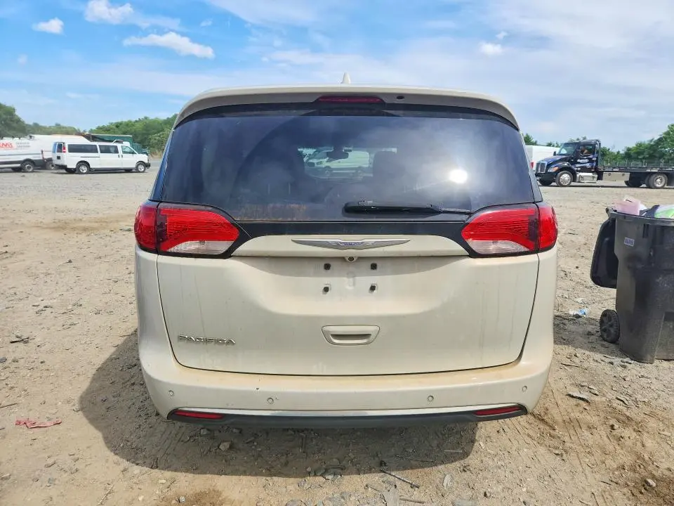 2017 CHRYSLER PACIFICA TOURING L  