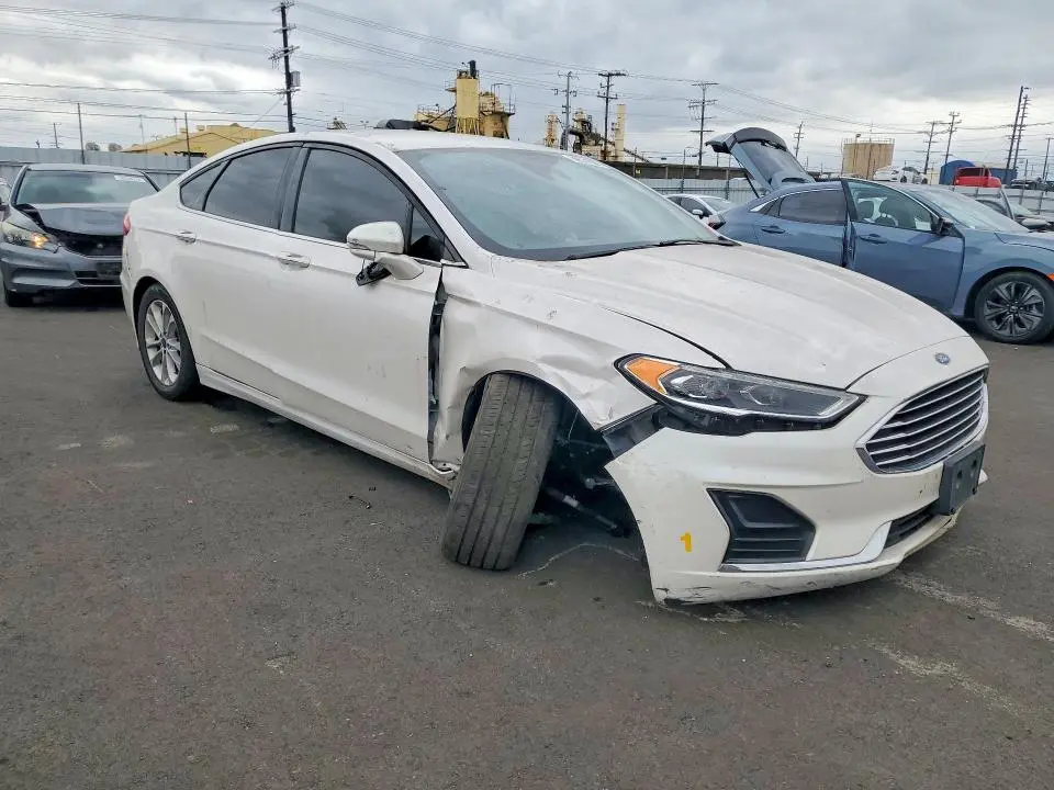2020 FORD FUSION SEL  