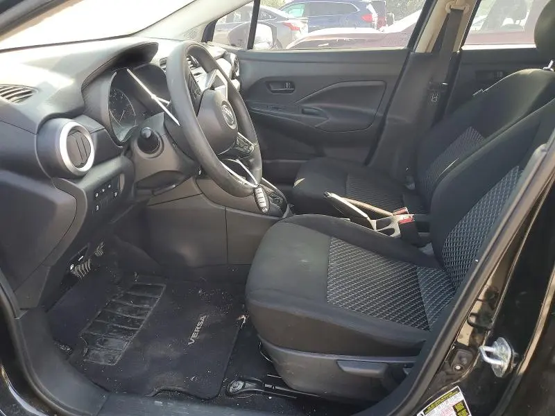 2021 NISSAN VERSA S  