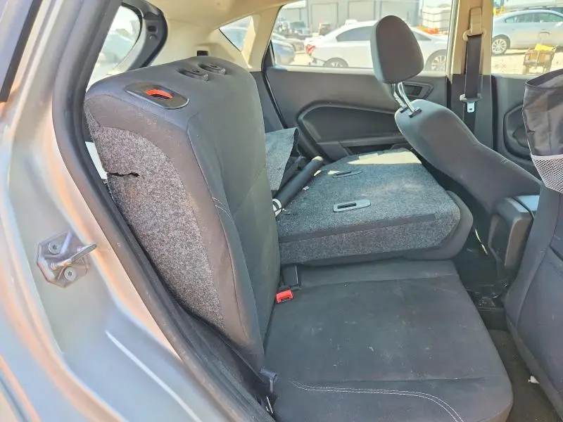 2018 FORD FIESTA SE  