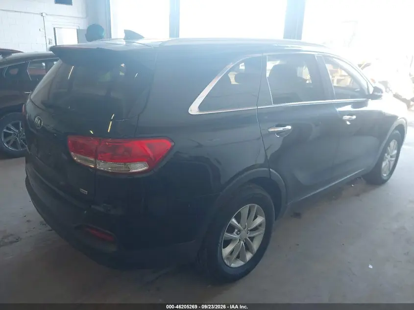 2016 KIA SORENTO LX
