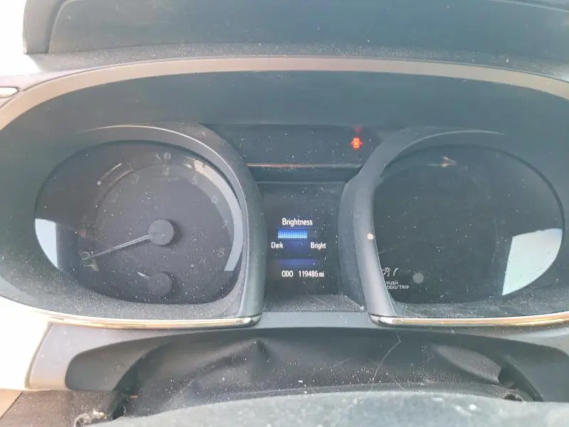 2015 TOYOTA AVALON XLE  
