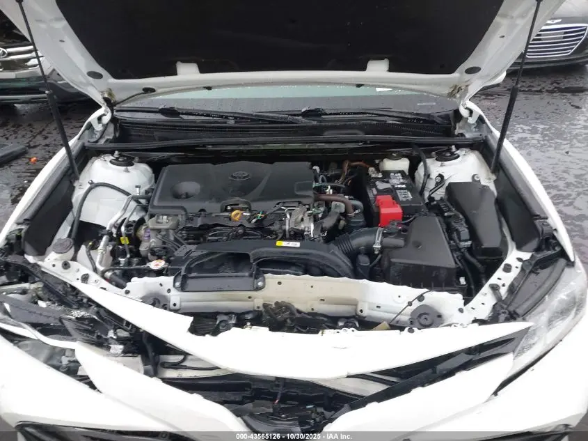 2018 TOYOTA CAMRY LE