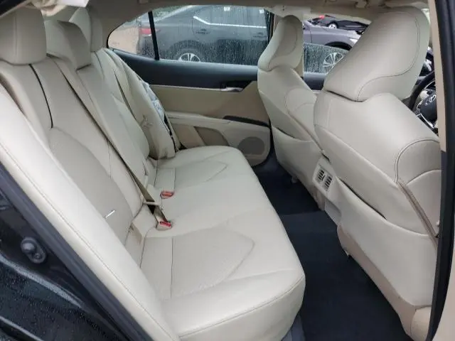 2024 TOYOTA CAMRY XLE  