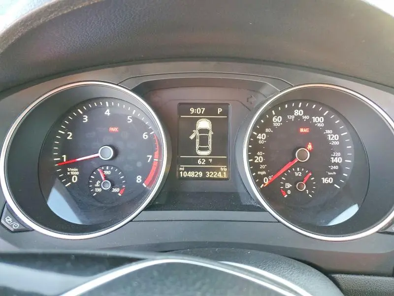 2017 VOLKSWAGEN JETTA SE  