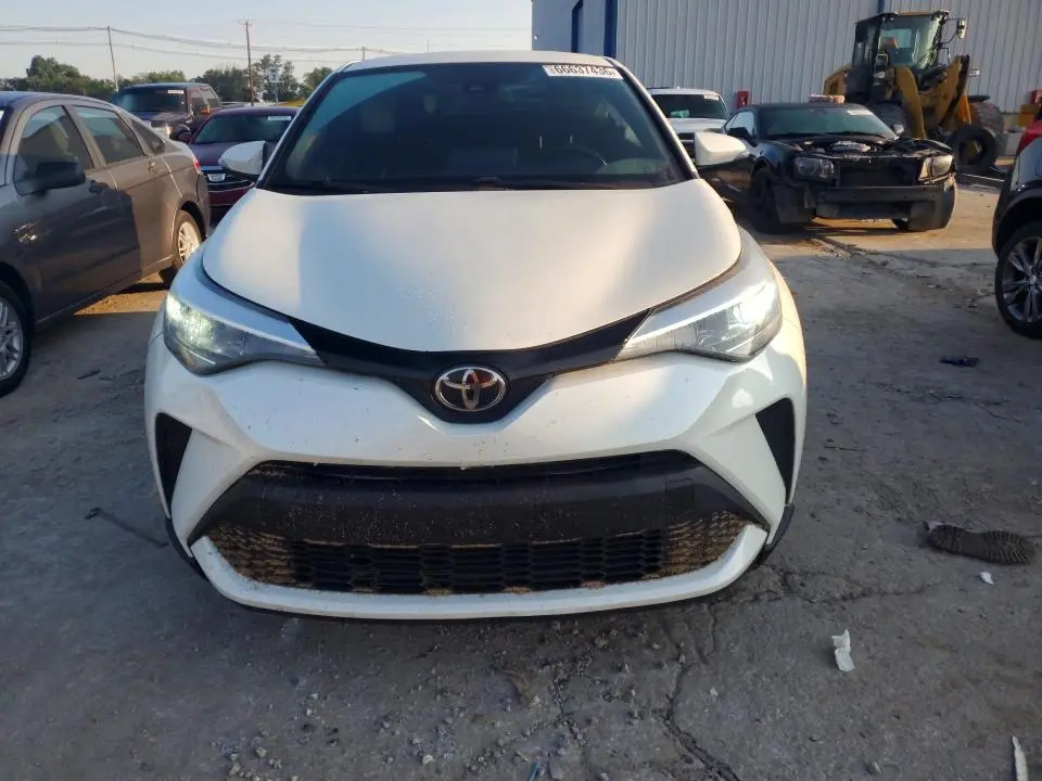 2020 TOYOTA C-HR XLE  