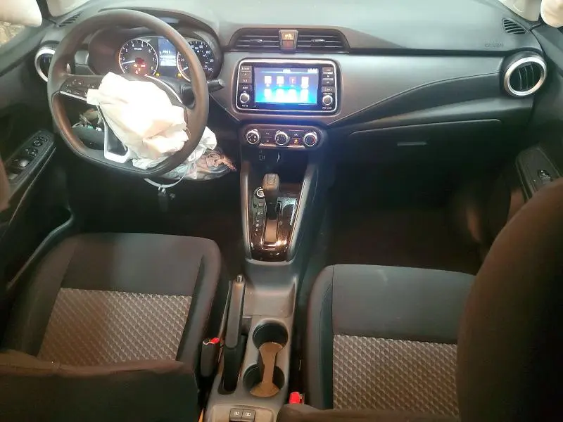 2021 NISSAN VERSA S  