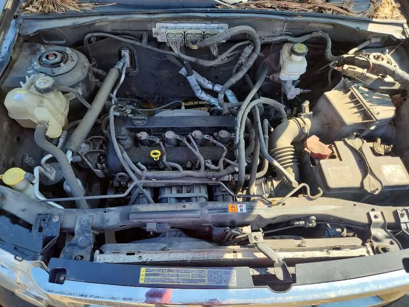 2010 FORD ESCAPE LIMITED  