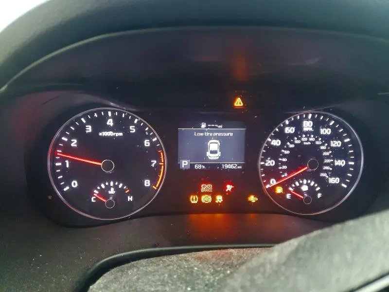 2019 KIA FORTE LXS  