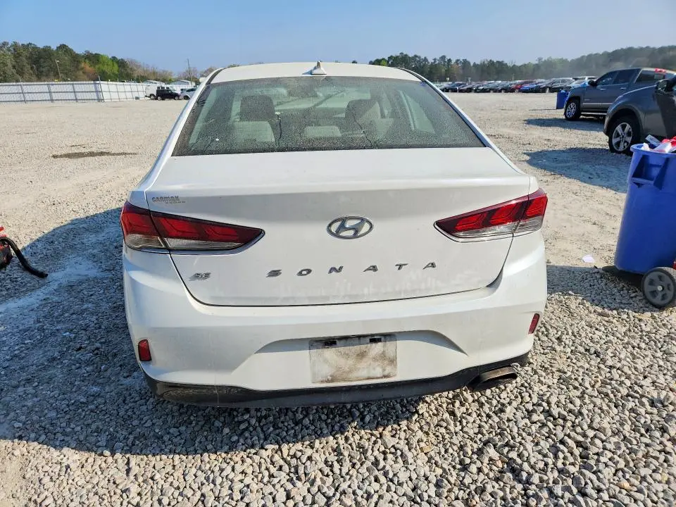 2019 HYUNDAI SONATA SE  