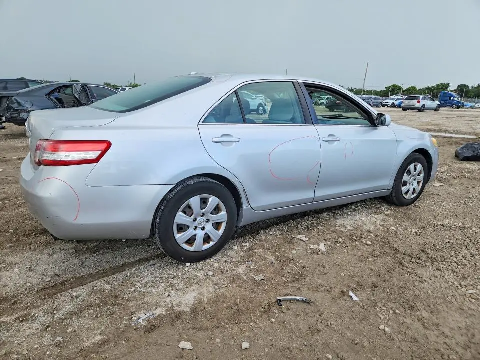 2010 TOYOTA CAMRY LE  