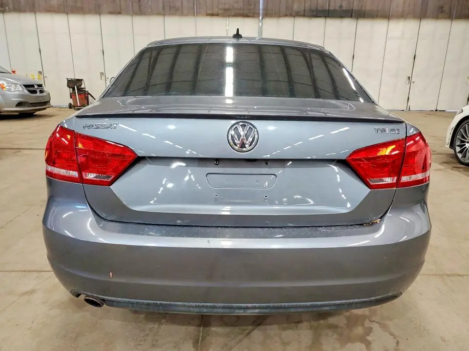 2014 VOLKSWAGEN PASSAT SE  
