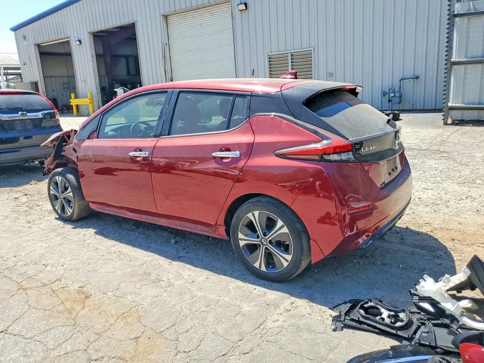 2022 NISSAN LEAF SV  