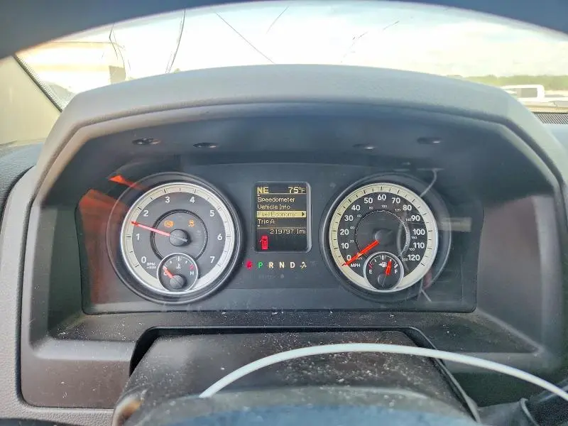 2013 RAM 1500 SLT  
