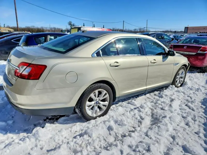 2011 FORD TAURUS SEL  