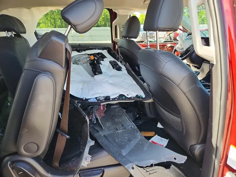 2024 KIA CARNIVAL SX  