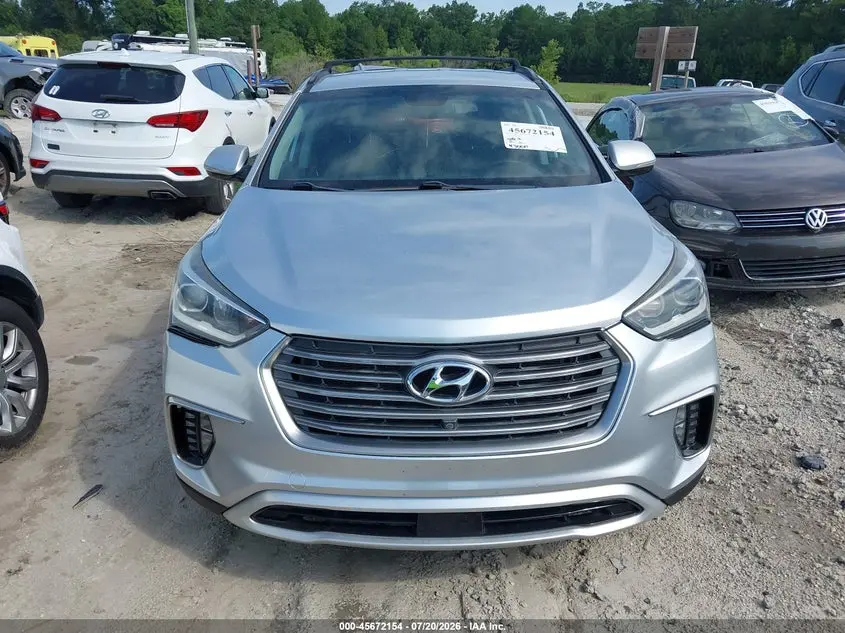 2018 HYUNDAI SANTA FE SE
