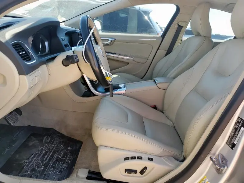 2015 VOLVO S60 PREMIER  