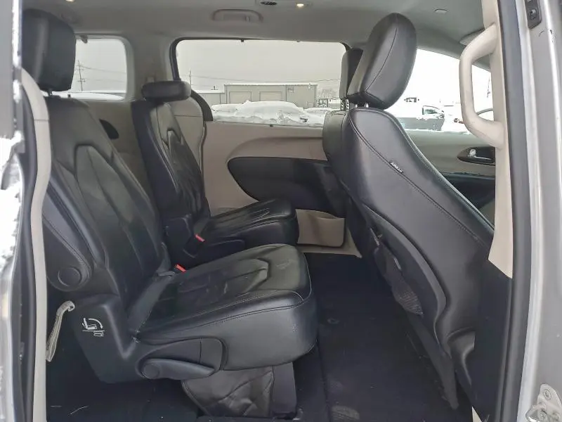 2017 CHRYSLER PACIFICA TOURING L  