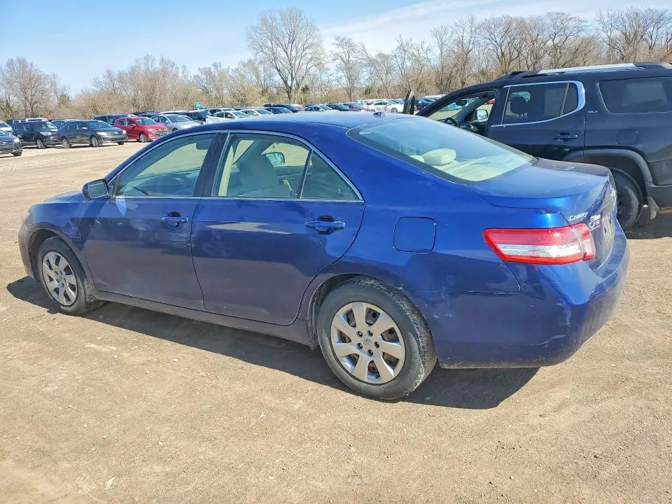 2010 TOYOTA CAMRY BASE  