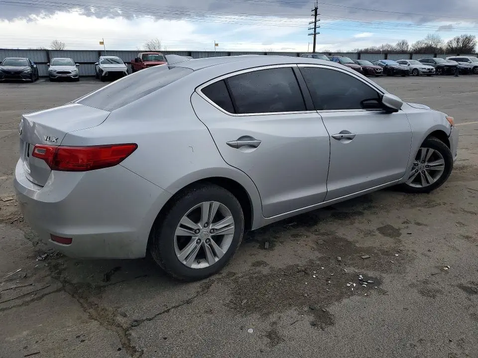 2013 ACURA ILX 20  
