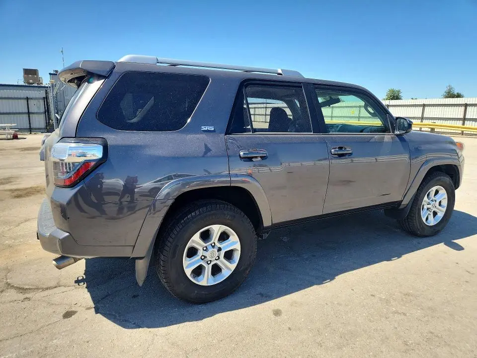 2015 TOYOTA 4RUNNER SR5  