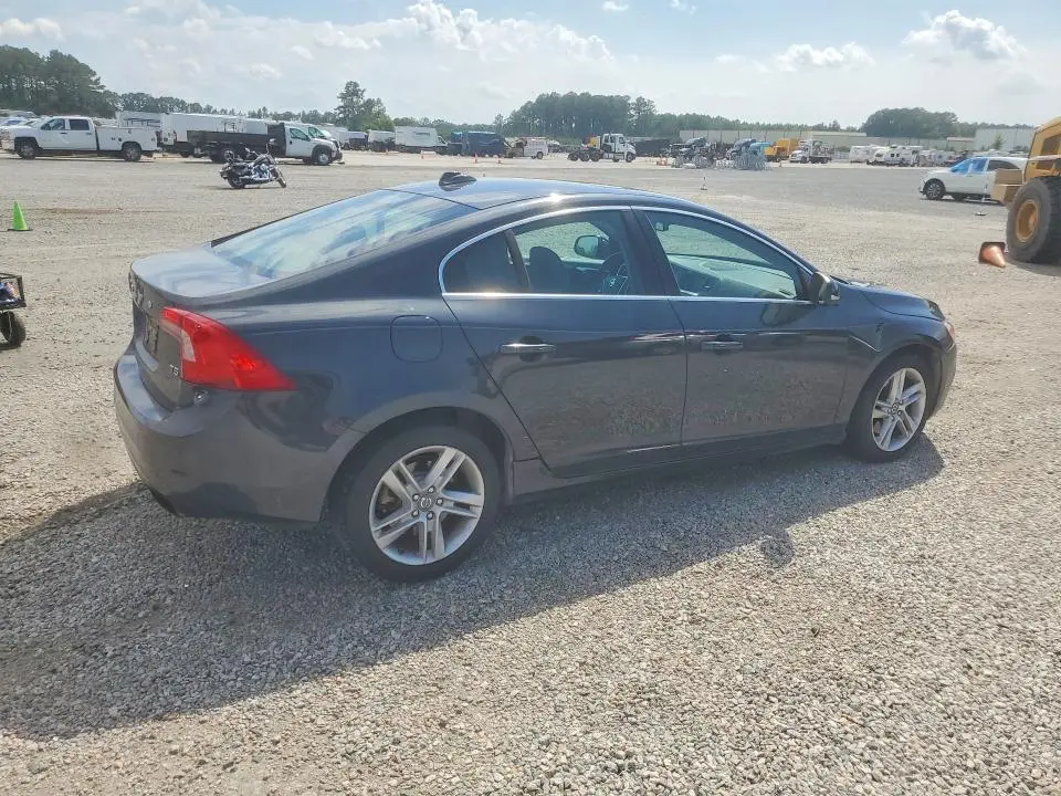 2014 VOLVO S60 T5  