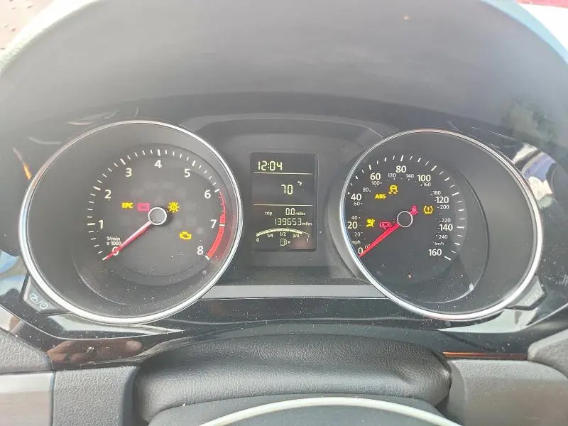 2016 VOLKSWAGEN JETTA SPORT  
